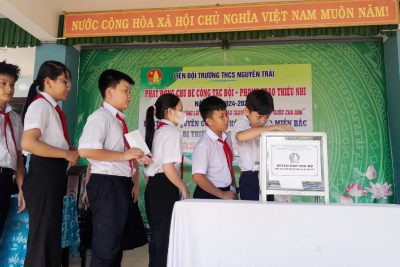 CBGVNV VÀ HỌC SINH TRƯỜNG THCS NGUYỄN TRÃI TÍCH CỰC HƯỞNG ỨNG CUỘC VẬN ĐỘNG ỦNG HỘ ĐỒNG BÀO CÁC TỈNH PHÍA BẮC THIỆT HẠI SAU BÃO SỐ 3 (YAGI).