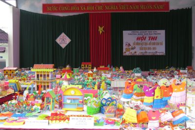Trường MN Đại Phong tổ chức hội thi “Đồ dùng dạy học đồ chơi cho trẻ” năm học 2018-2019