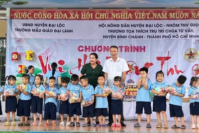 Trường mẫu giáo Đại Lãnh tổ chức “Vui  hội trung thu”